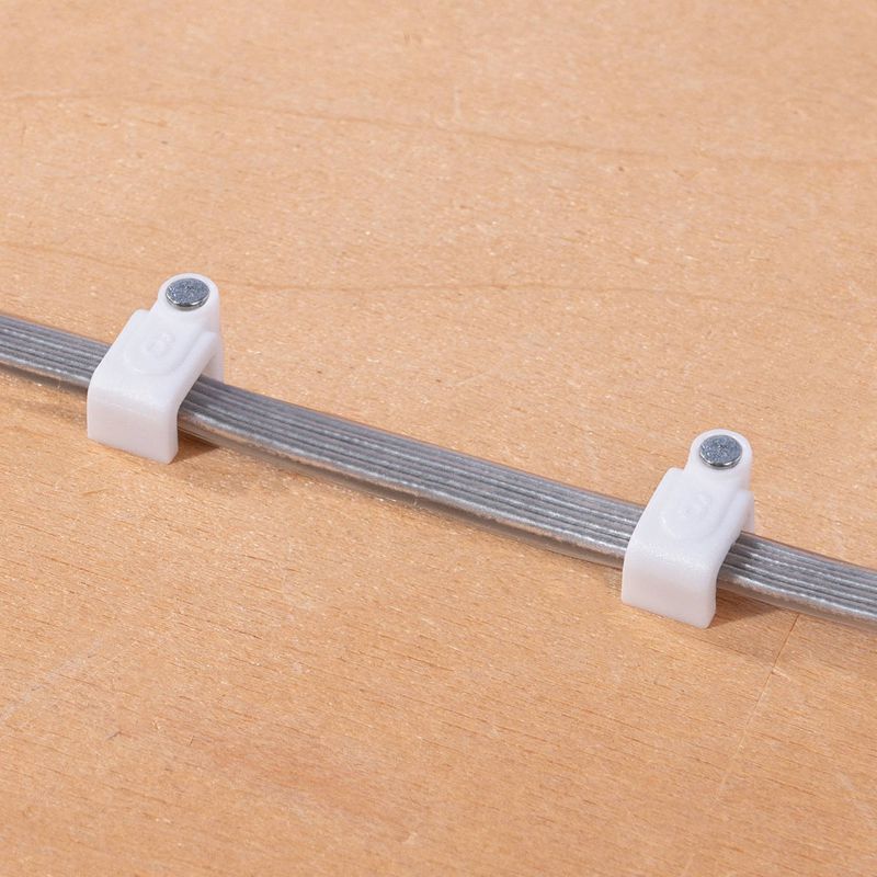 Скоба с гвоздем плоская СПП 14 пластик. (уп.15шт) Fortisflex 49456