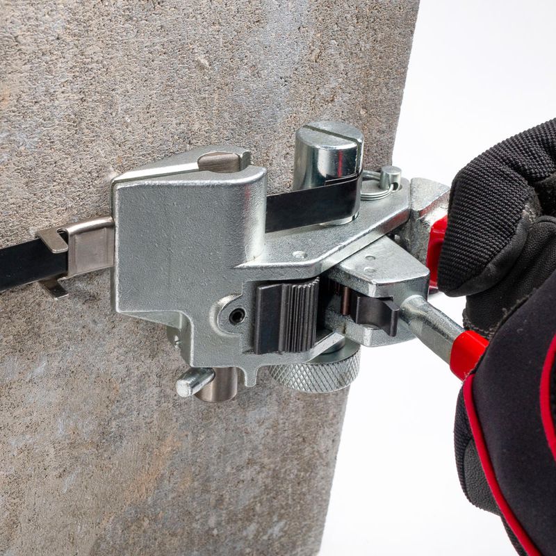 Инструмент для натяжения ленты ИНТ-20 мини КВТ 73577