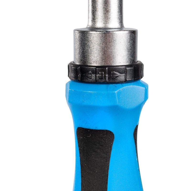 Отвертка реверсивная со сменными битами и сменными шестигранными головками НБ-79 (79775)