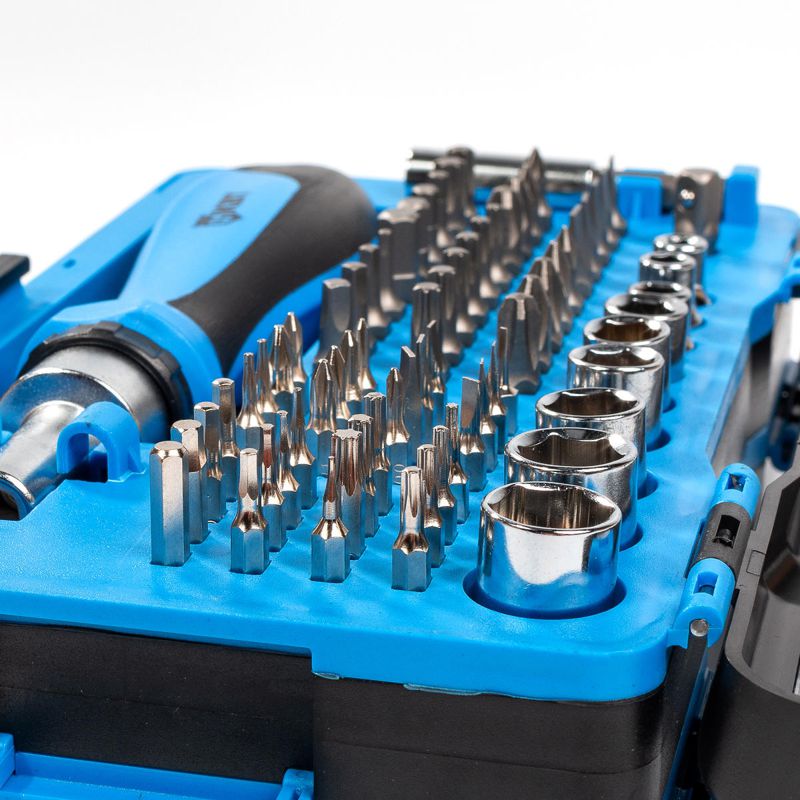 Отвертка реверсивная со сменными битами и сменными шестигранными головками НБ-79 (79775)