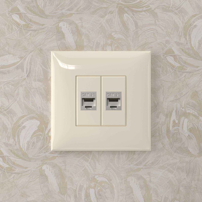 Avanti Компьютерная розетка RJ-45 без шторки в стену кат.5e двойная экранированная Ванильная дымка (4405764)