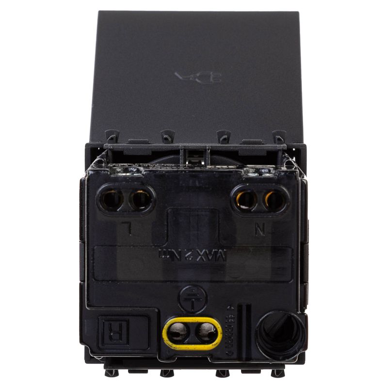 Розетка с крышкой модульная, 2P+E, с з/ш, 