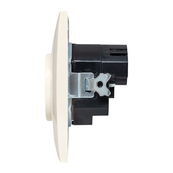 Розетка 1-м СП Валенсия 16А IP20 с заземл. защ. шторки с 2-мя заряд. устройствами USB 2.1А крем. PROxima EKF EWR16-028-20-2USB