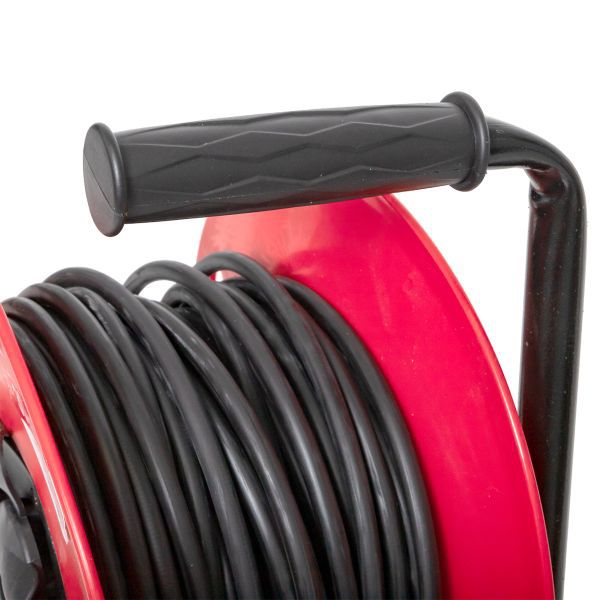 Удлинитель на катушке "Атлант 2.0" 4 гнезда 30м с заземлением КГ 3x1,5 16А/3,5кВт IP44 PROxima