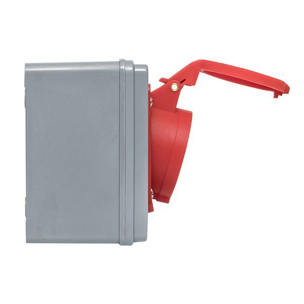 Розетка с блокировкой и выключателем 1423 2Р+РЕ 32А 220В IP44 EKF (ps-1415-16-380)