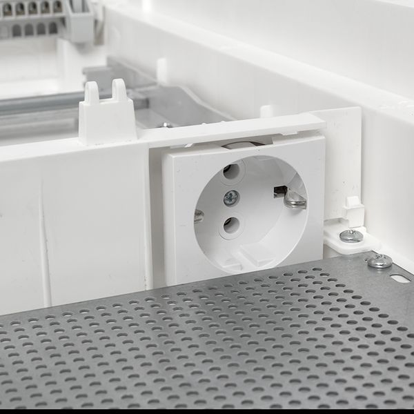 Основание комбинир. щита Nova (2 DIN-рейки + 2 монт. платы) 4 габарит IP40 EKF PROxima (nv-cbase-2+2)