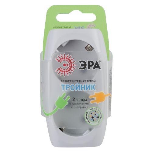 Разветвитель 2-м SP-2e-W с заземл. со шторками (10/60/1440) бел. ЭРА C0045528