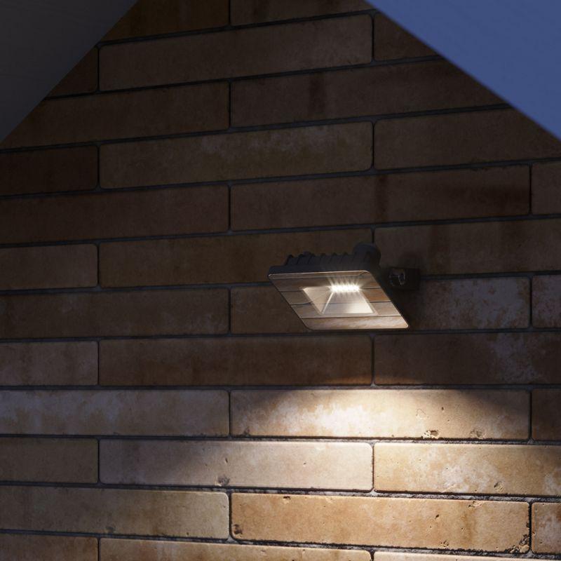 Прожектор светодиодный Qplus 20Вт 6500К 1700лм IP65 графит. сер. 1/20 Gauss 690511320