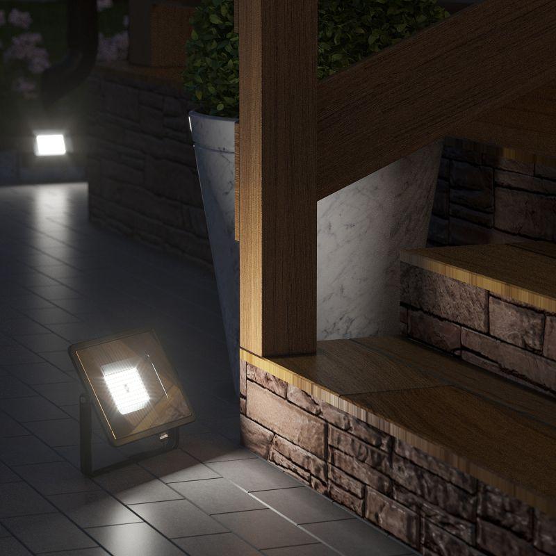 Прожектор светодиодный Qplus 50Вт 6500К 4250лм IP65 графит. сер. 1/10 Gauss 690511350