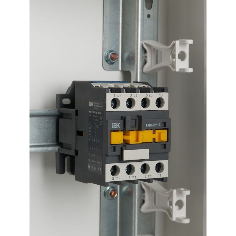 Контактор КМИ-22510 25А 24В/АС3 1NO IEK