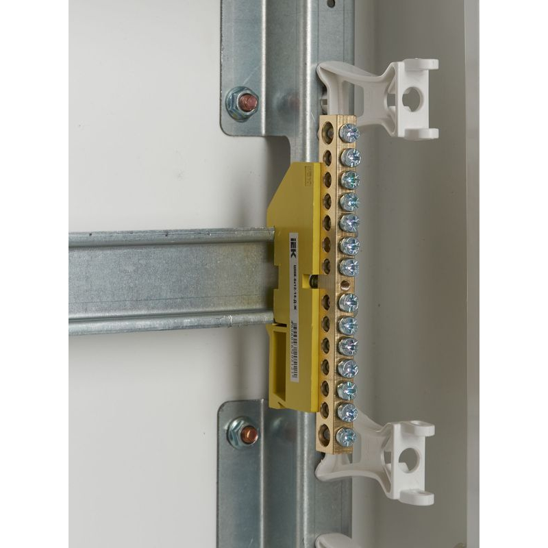 Шина PE земля на DIN-изол ШНИ-8х12-14-Д-Ж IEK