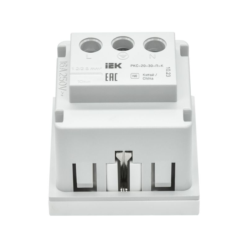 PRIMER РКС-20-30-П-К Розетка с заземляющим контактом защитной шторкой и винтовым зажимом (2 модуля) белая IEK