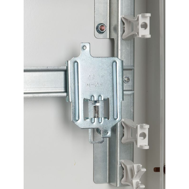 Скоба RCS-1 на DIN-рейку для ВА88-32 IEK