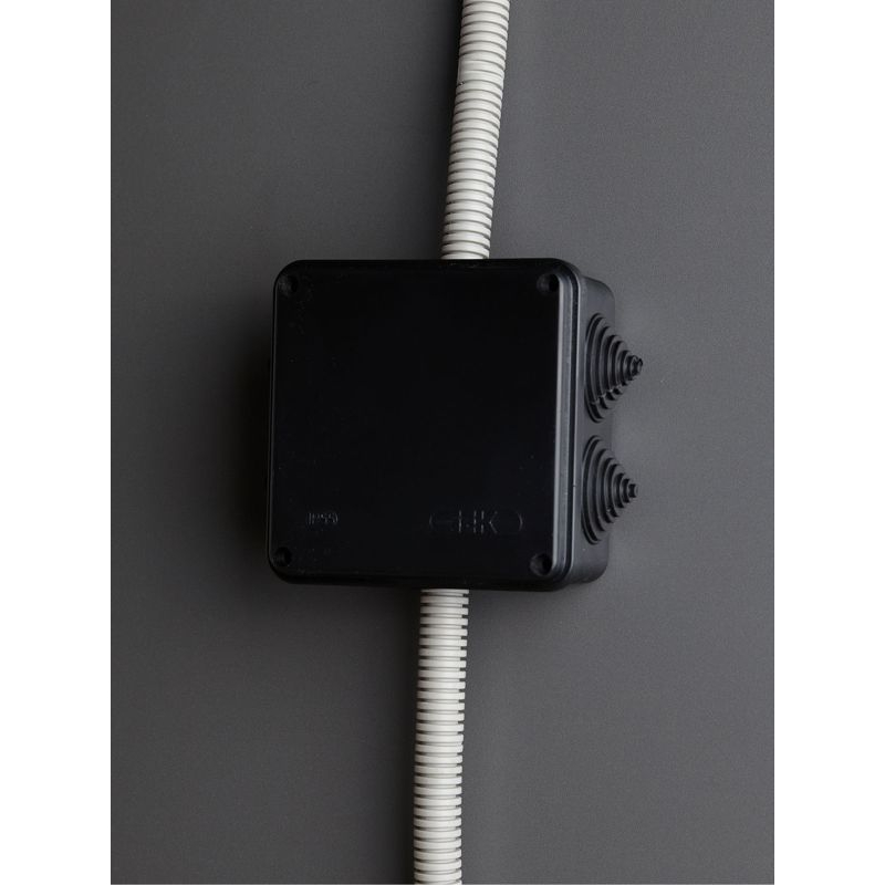 Коробка распаячная КМ41234 для открытой проводки безгалогенная (HF) 100х100х50мм IP55 6 гермовводов черная (RAL 9005) IEK