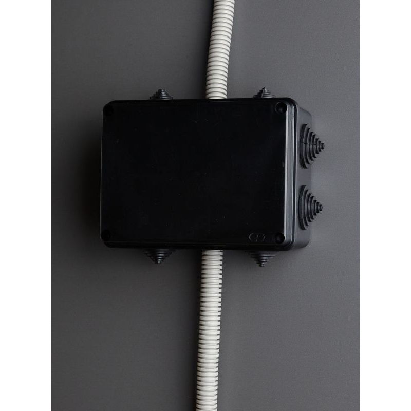 Коробка распаячная КМ41241 для открытой проводки безгалогенная (HF) 150х110х70мм IP44 10 гермовводов черная (RAL 9005) IEK