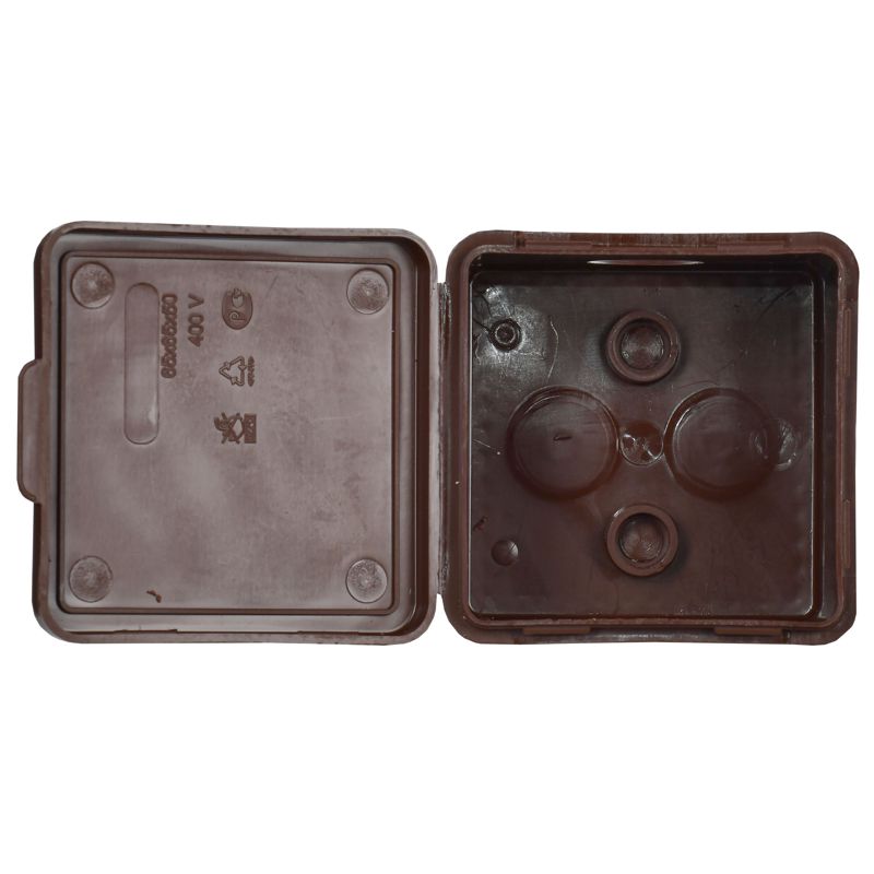 Коробка распаячная КМ для открытой проводки с откидной крышкой 65х65х50мм IP54 4 гермоввода дуб IEK