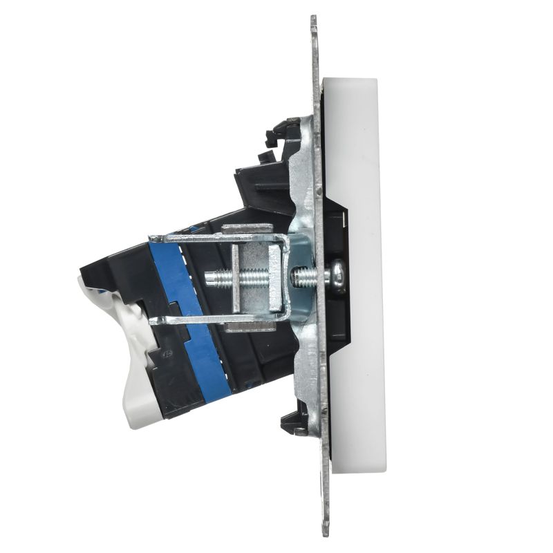 BRITE Розетка компьютерная RJ45 кат.5E РК10-БрАБ арктический белый IEK