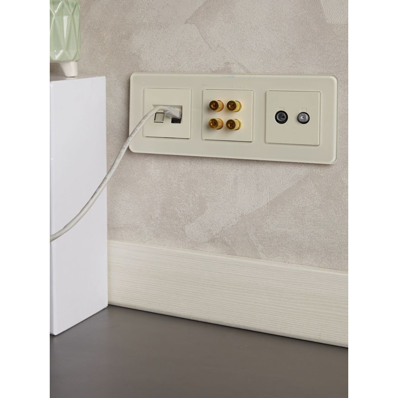 BRITE Розетка компьютерная двойная RJ45 кат.6 РК11-2-БрКр бежевый IEK