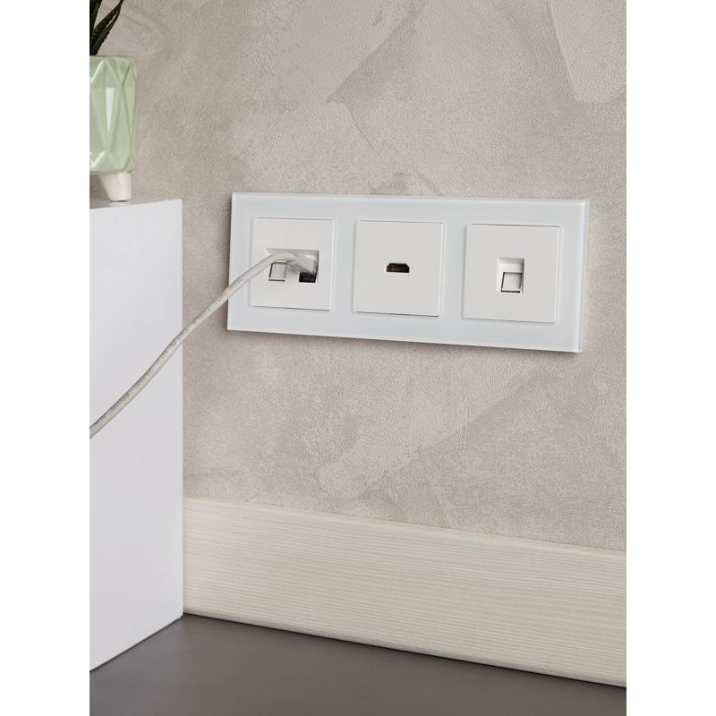 BRITE Рамка 3-местная РУ-3-2-Бр стекло белый матовый IEK