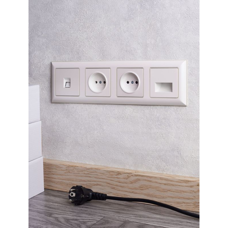 BRITE Рамка 4-местная РУ-4-Бр бежевый/жемчужный IEK