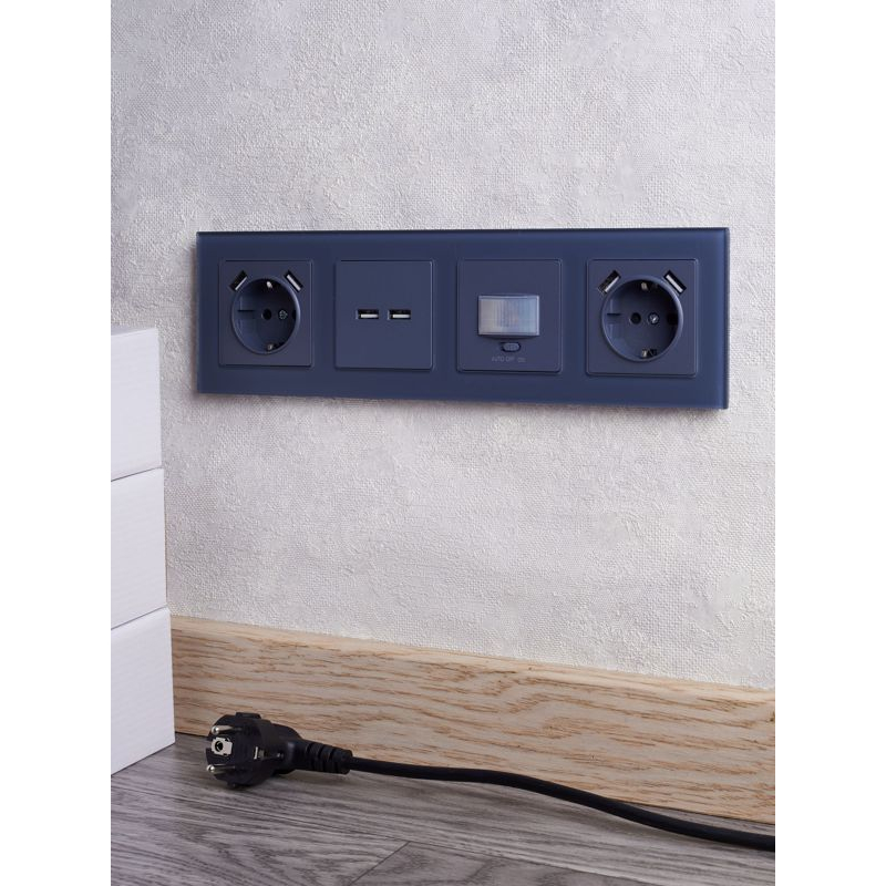 BRITE Рамка 4-местная РУ-4-2-Бр стекло маренго матовый IEK