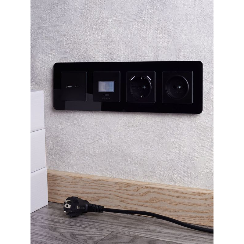 BRITE Рамка 4-местная РУ-4-2-Бр стекло черный RE IEK