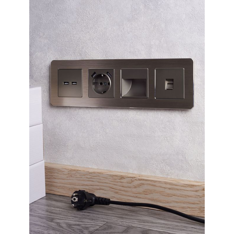 BRITE Рамка 4-местная РУ-4-1-Бр металл шампань RE AL IEK