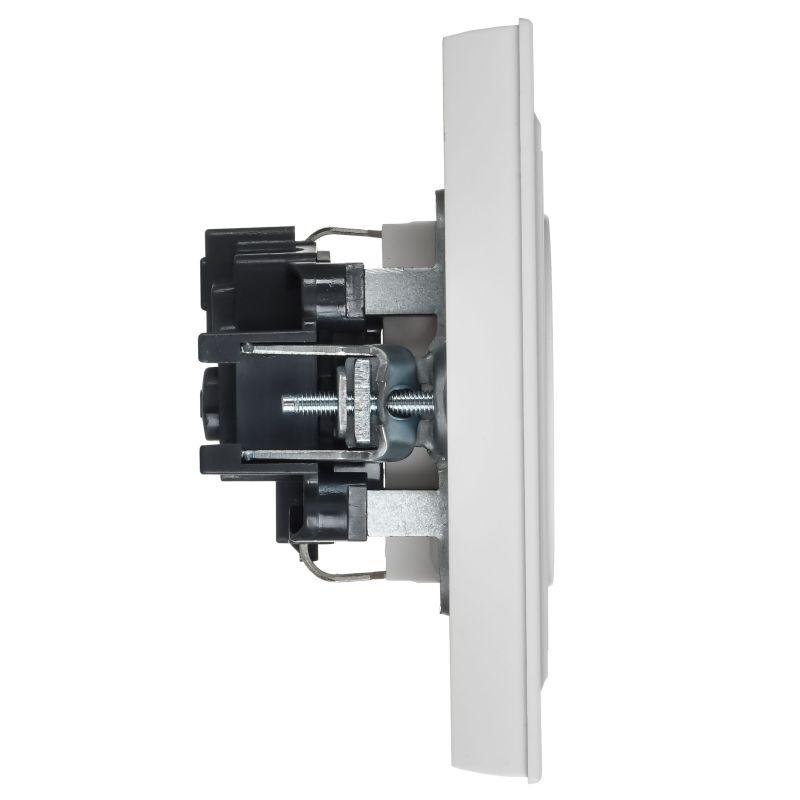 BRITE Розетка 1-местная с заземлением с защитными шторками 16А в сборе РСР14-1-0-БрАБ арктический белый IEK