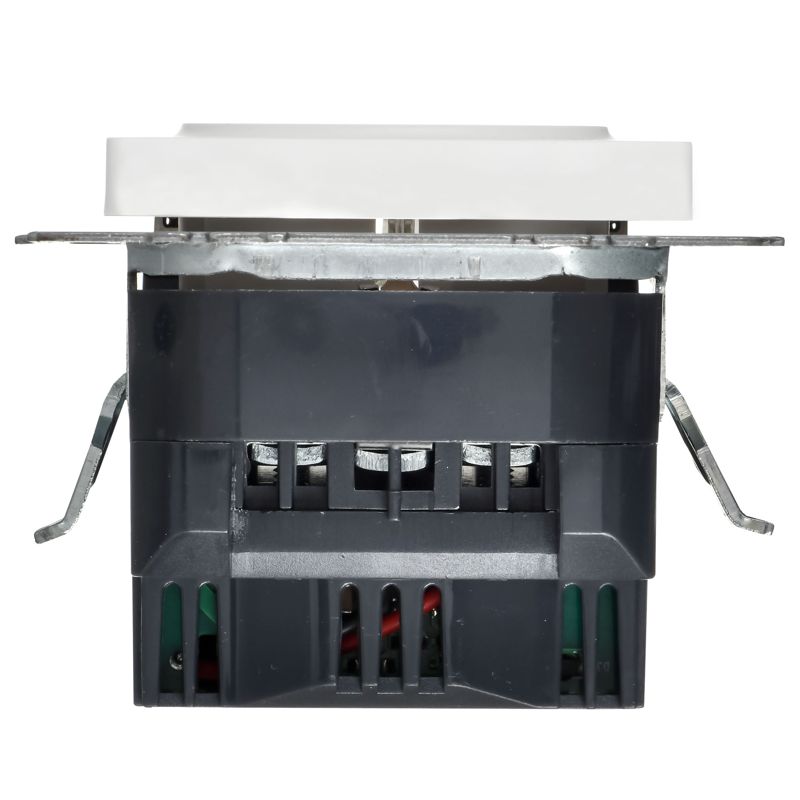 BRITE Розетка 1-местная с заземлением с защитными шторками 16А с USB A+A 5В 3,1А РЮш10-2-БрАБ арктический белый IEK