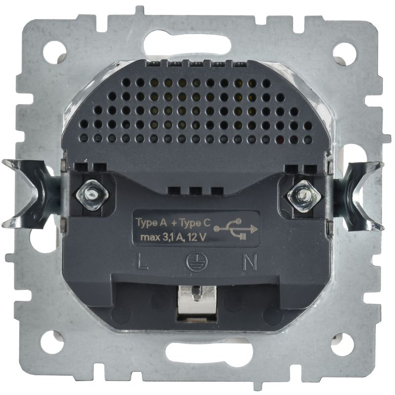 BRITE Розетка 1-местная с заземлением с защитными шторками 16А с USB A+C 18Вт РЮш11-1-БрАБ арктический белый IEK