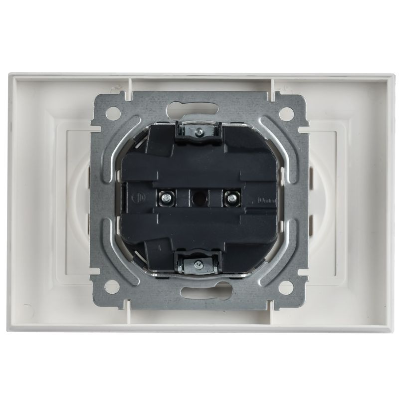 BRITE Розетка 2-местная без заземления без защитных шторок 10А в сборе РС12-2-БрАБ арктический белый IEK