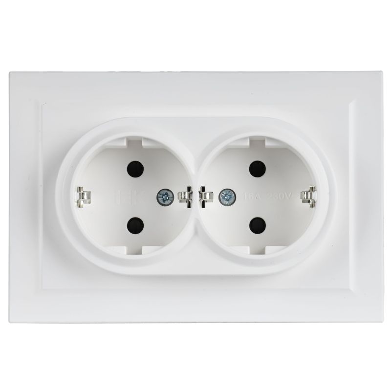 BRITE Розетка 2-местная с заземлением с защитными шторками 16А в сборе РСш12-3-БрАБ арктический белый IEK