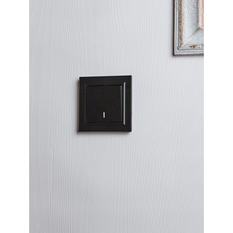 BRITE Выключатель 1-клавишный проходной с индикацией 10А ВС10-1-7-БрЧ черный IEK