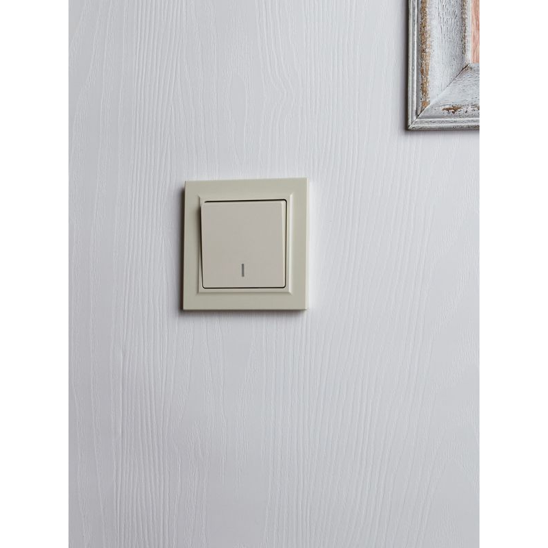 BRITE Выключатель 1-клавишный проходной с индикацией 10А ВС10-1-7-БрКр бежевый IEK