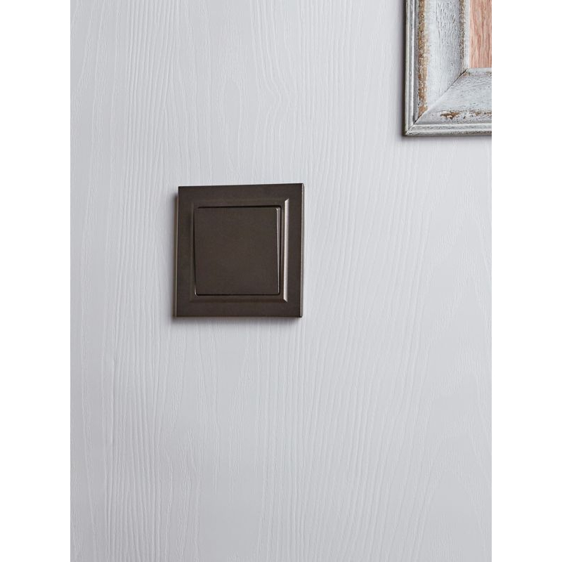 BRITE Выключатель 1-клавишный перекрестный 10А ВС10-1-3-БрТБ темная бронза IEK