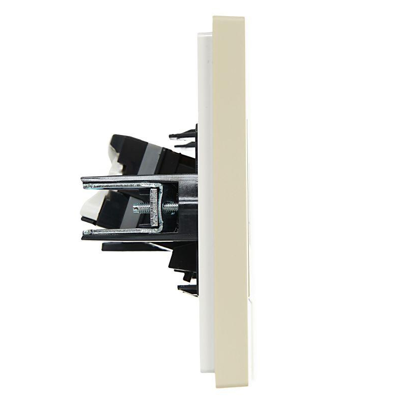 FORTE&PIANO Розетка компьютерная RJ45 кат.5E FP432 ваниль IEK