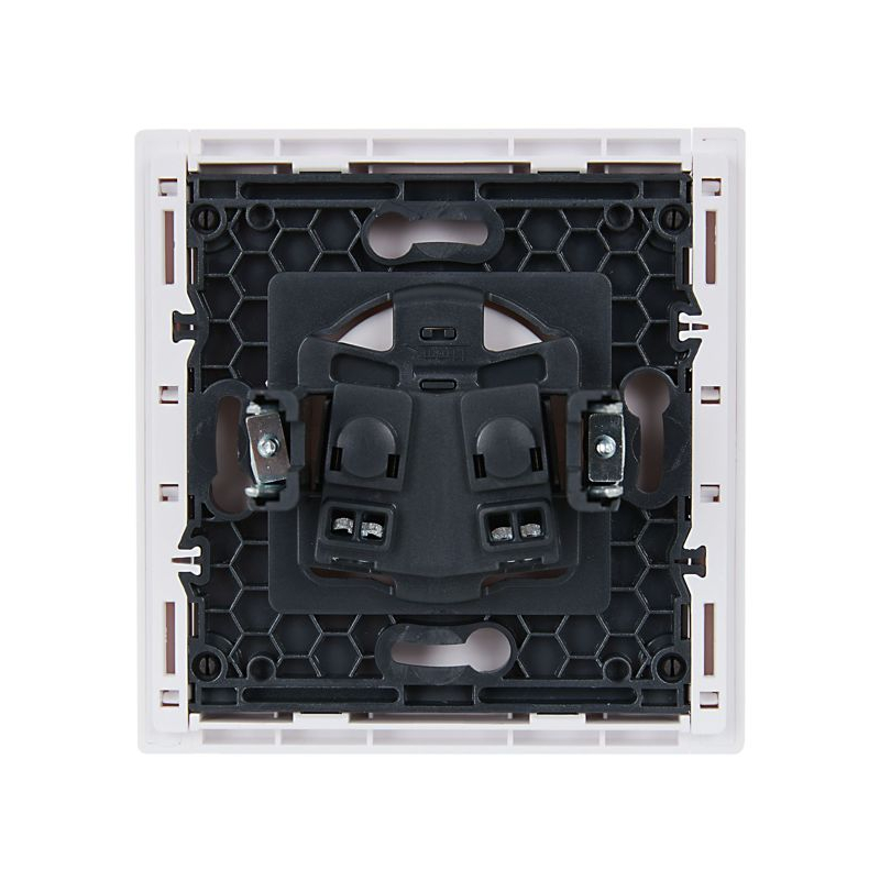 FORTE&PIANO Розетка 1-местная без заземления с защитными шторками винтовое крепление 10А FP217 белый IEK