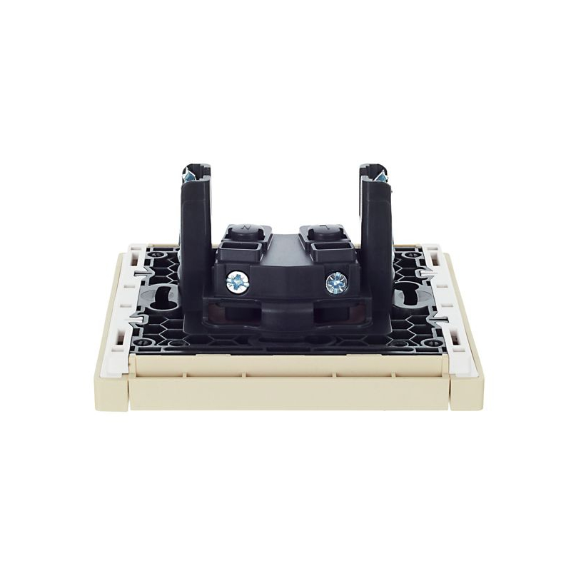 FORTE&PIANO Розетка 1-местная без заземления с защитными шторками винтовое крепление 10А FP417 ваниль IEK