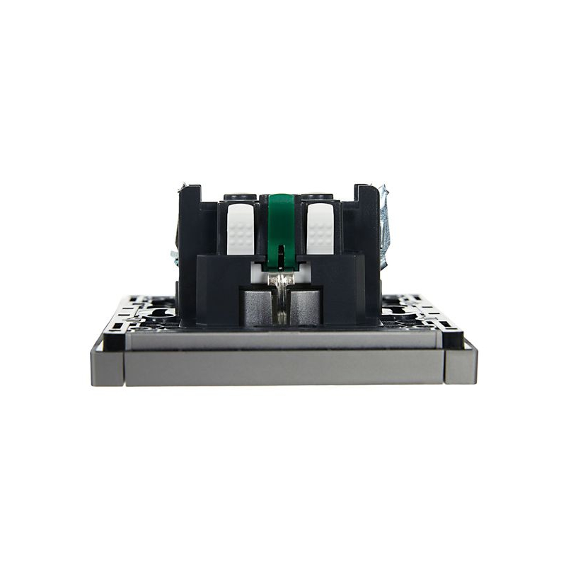 FORTE&PIANO Розетка 1-местная с заземлением с защитными шторками безвинтовое крепление 16А FP513 сталь IEK