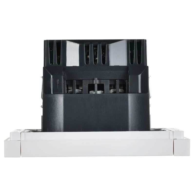 FORTE&PIANO Розетка 1-местная с заземлением с защитными шторками винтовое крепление 16А USB A+A 3,1А FP245 белый IEK