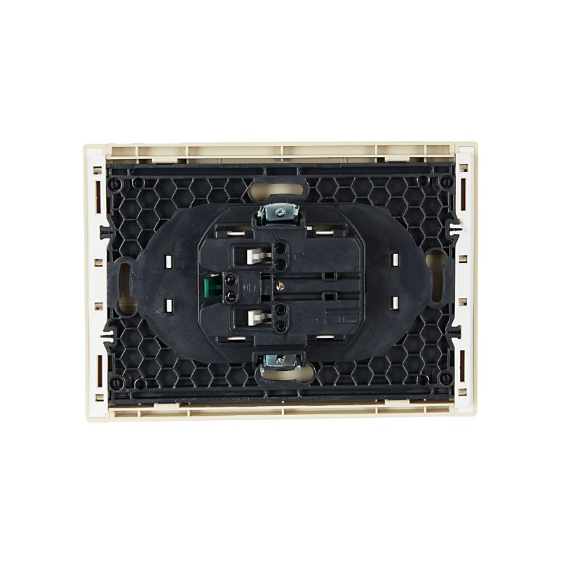 FORTE&PIANO Розетка 2-местная с заземлением без защитных шторок безвинтовое крепление 16А FP424 ваниль IEK