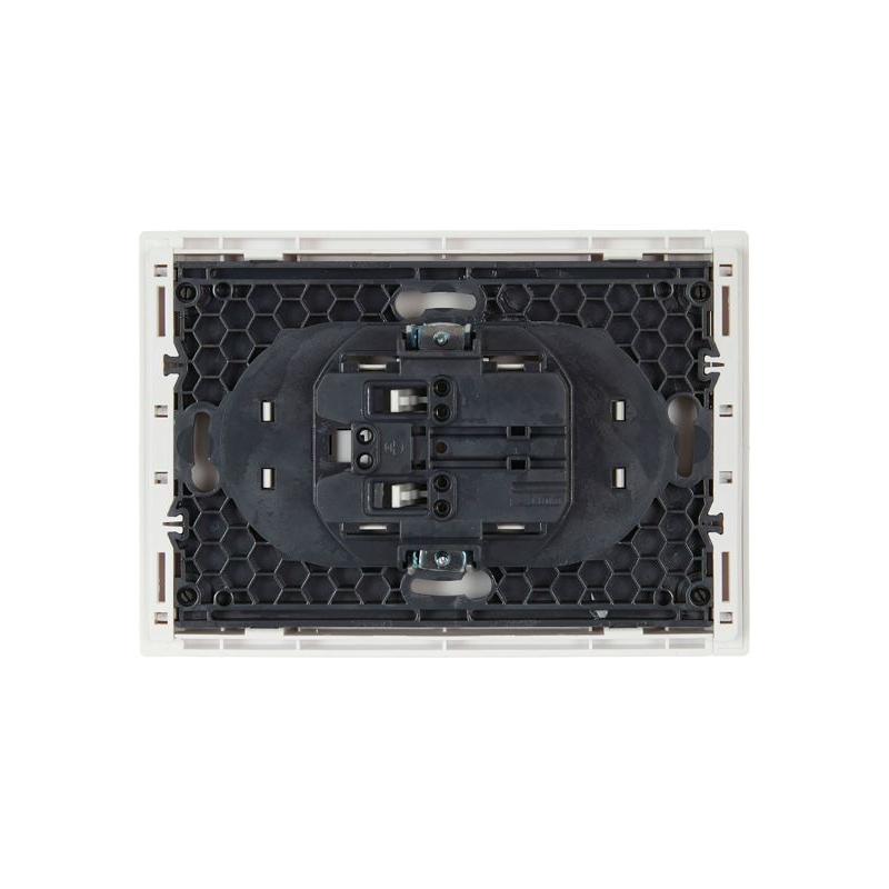 FORTE&PIANO Розетка 2-местная без заземления с защитными шторками безвинтовое крепление 10А FP225 белый IEK