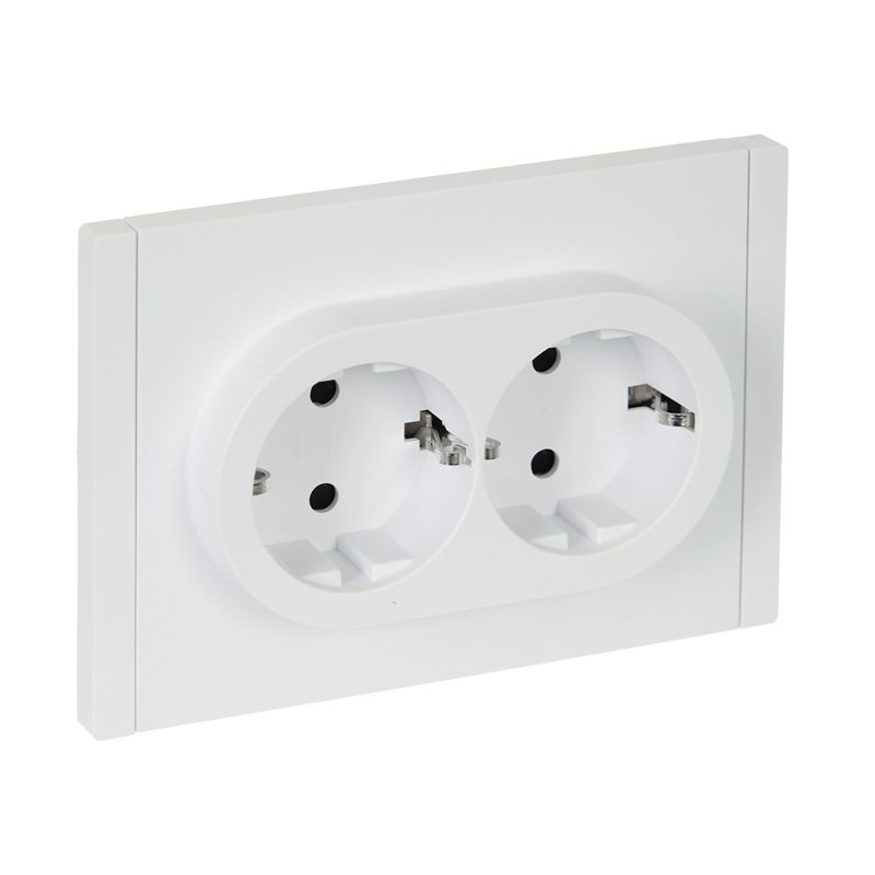 FORTE&PIANO Розетка 2-местная с заземлением с защитными шторками безвинтовое крепление 16А FP223 белый IEK