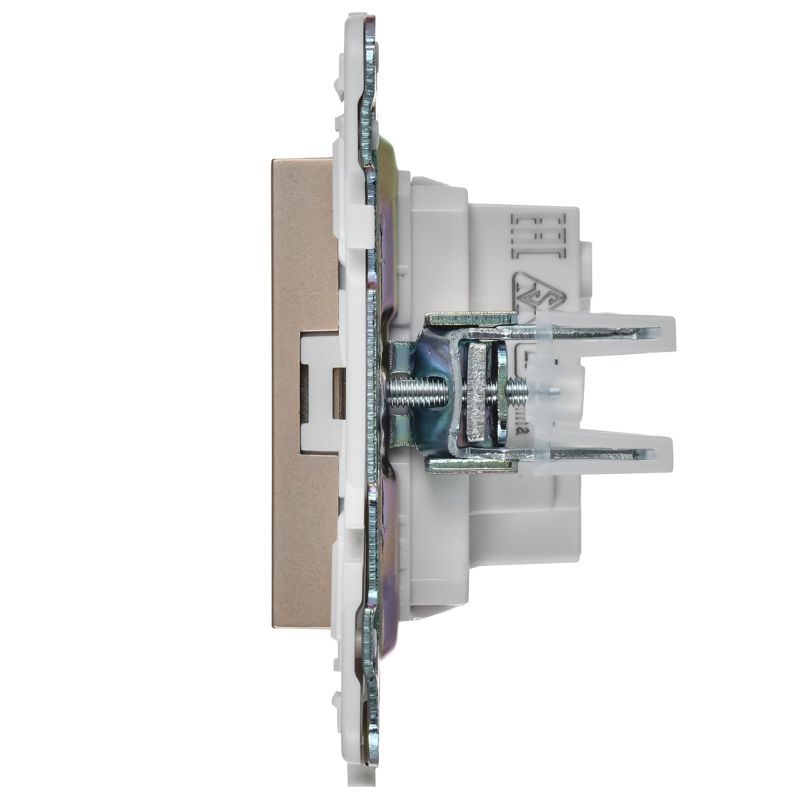 SKANDY Розетка без заземления с защитными шторками 10А SK-R01Sa песочный IEK