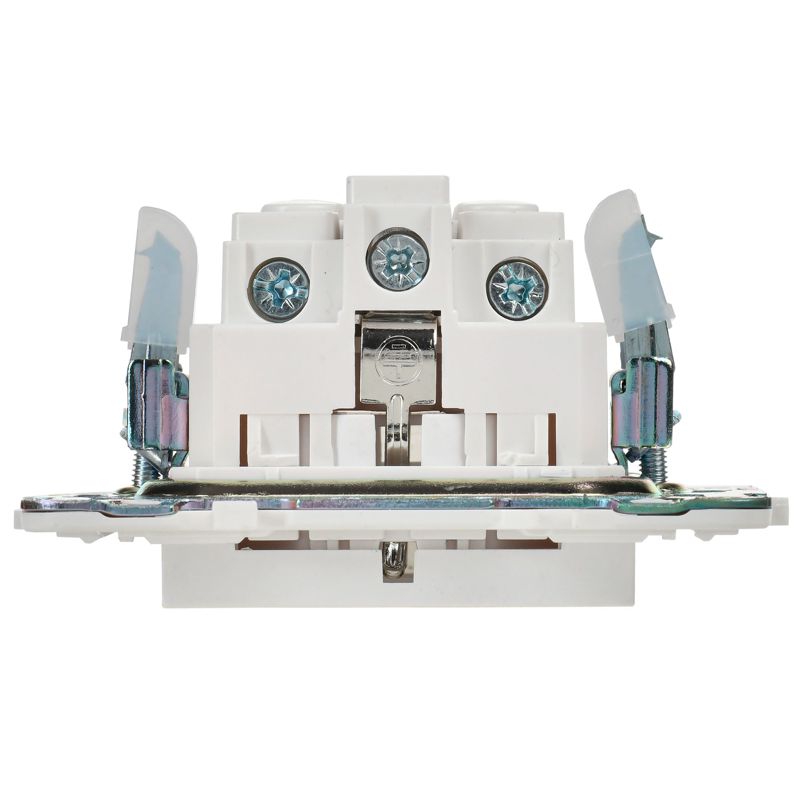 SKANDY Розетка с заземлением с защитными шторками 16А безвинтовое крепление SK-R06W арктический белый IEK