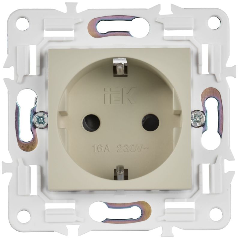 SKANDY Розетка с заземлением с защитными шторками 16А SK-R04B бежевый IEK