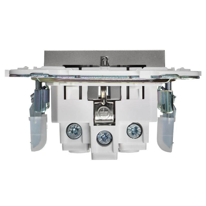 SKANDY Розетка с заземлением с защитными шторками 16А SK-R04S серебряный IEK