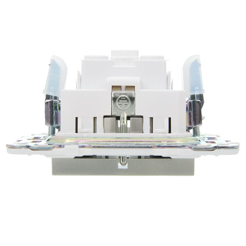 SKANDY Розетка с заземлением с защитными шторками 16А SK-R04Sh шампань IEK