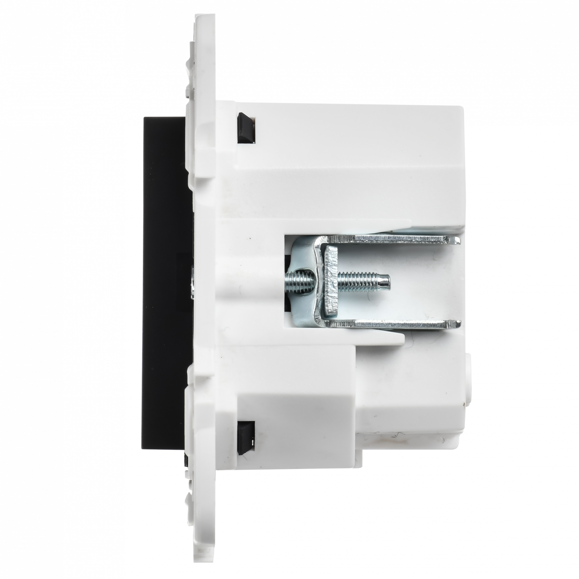 SKANDY Розетка с заземлением с защитными шторками 16А с USB C 18Вт SK-R17Bl черный IEK