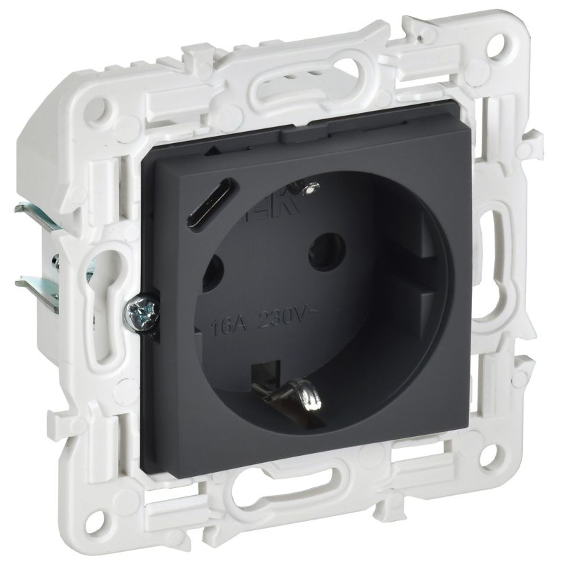 SKANDY Розетка с заземлением с защитными шторками 16А с USB C 18Вт SK-R17G графит IEK